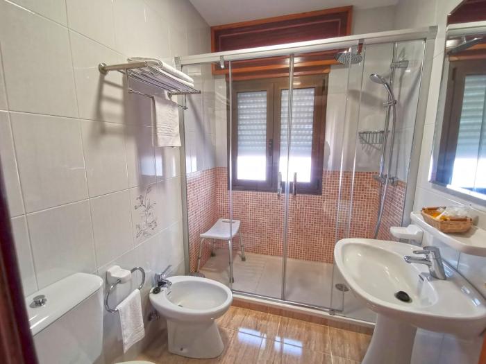 hotel linares