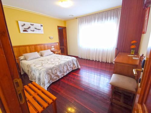 hotel linares