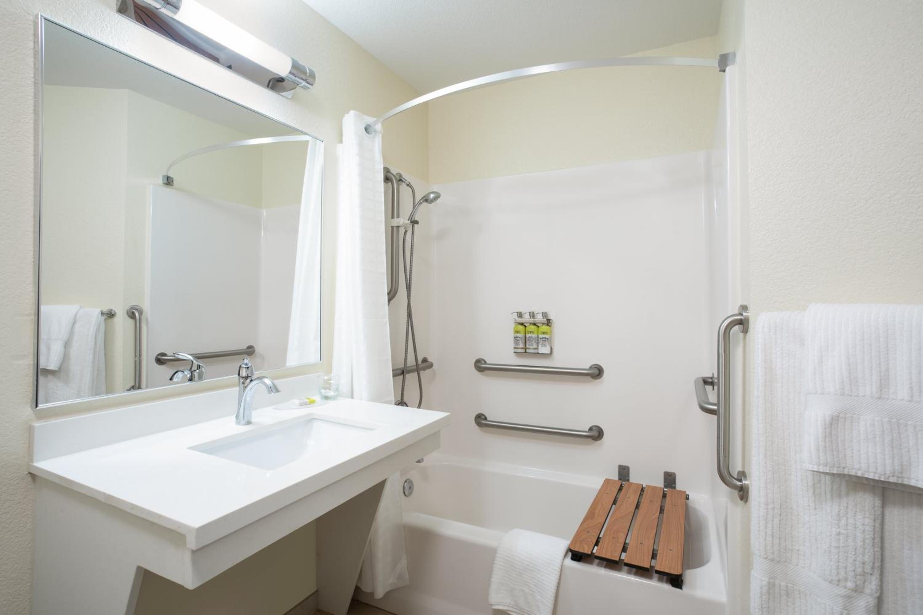 candlewood suites cheyenne by ihg
