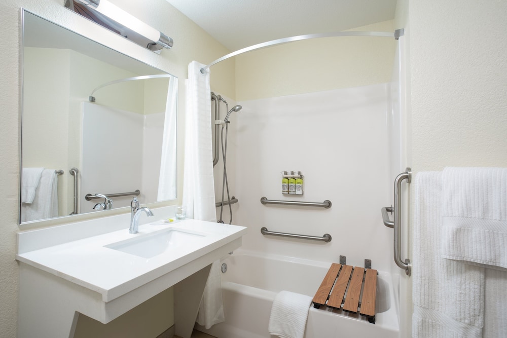 candlewood suites cheyenne by ihg