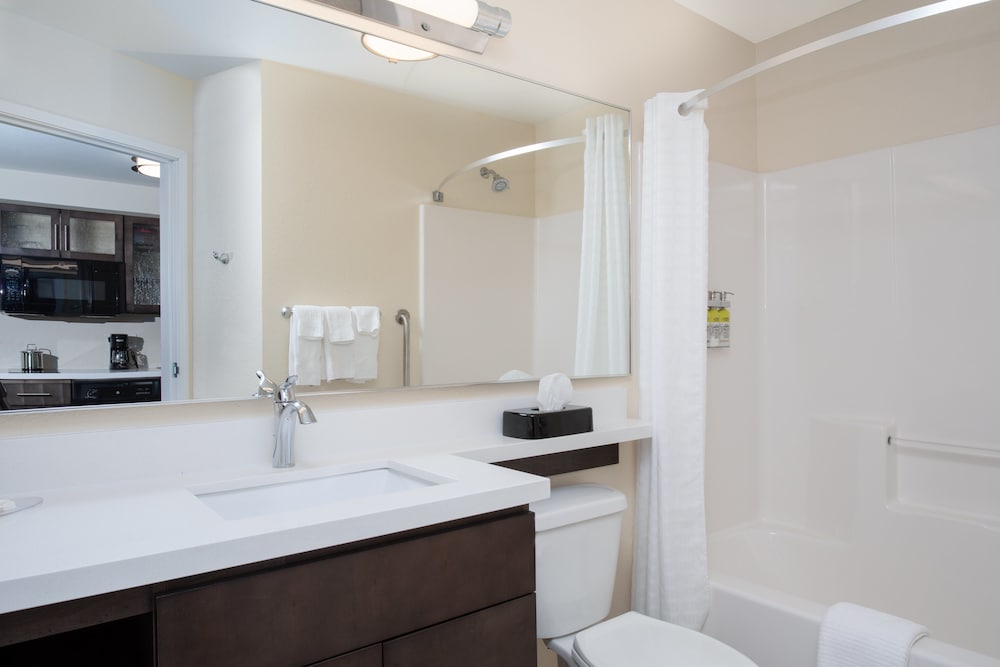 candlewood suites cheyenne by ihg