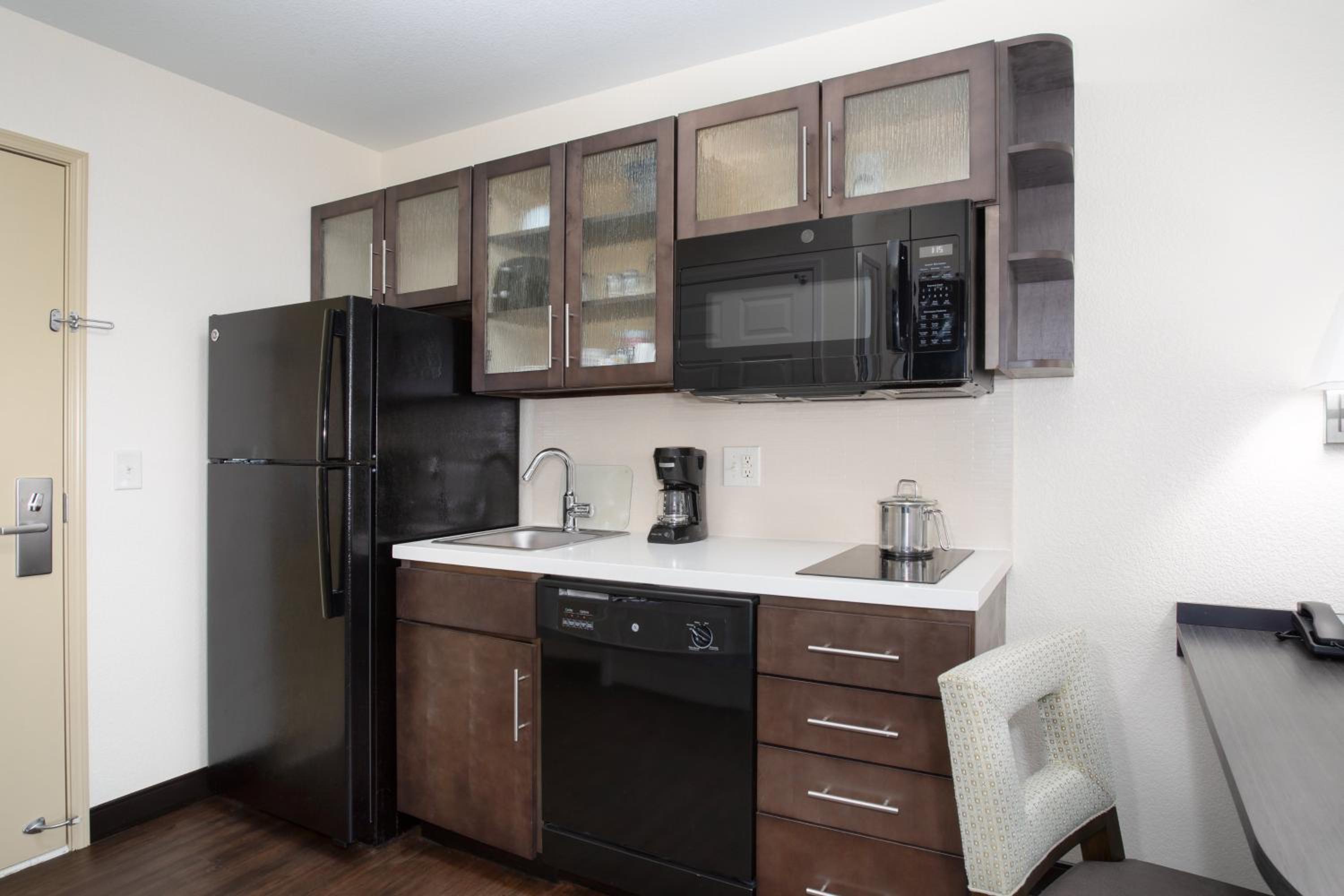 candlewood suites cheyenne by ihg