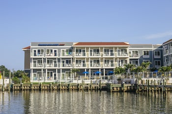 Fairfield Inn & Suites By Marriott Chincoteague Island Waterfront,Chincoteague Island>>Chincoteague,3 star