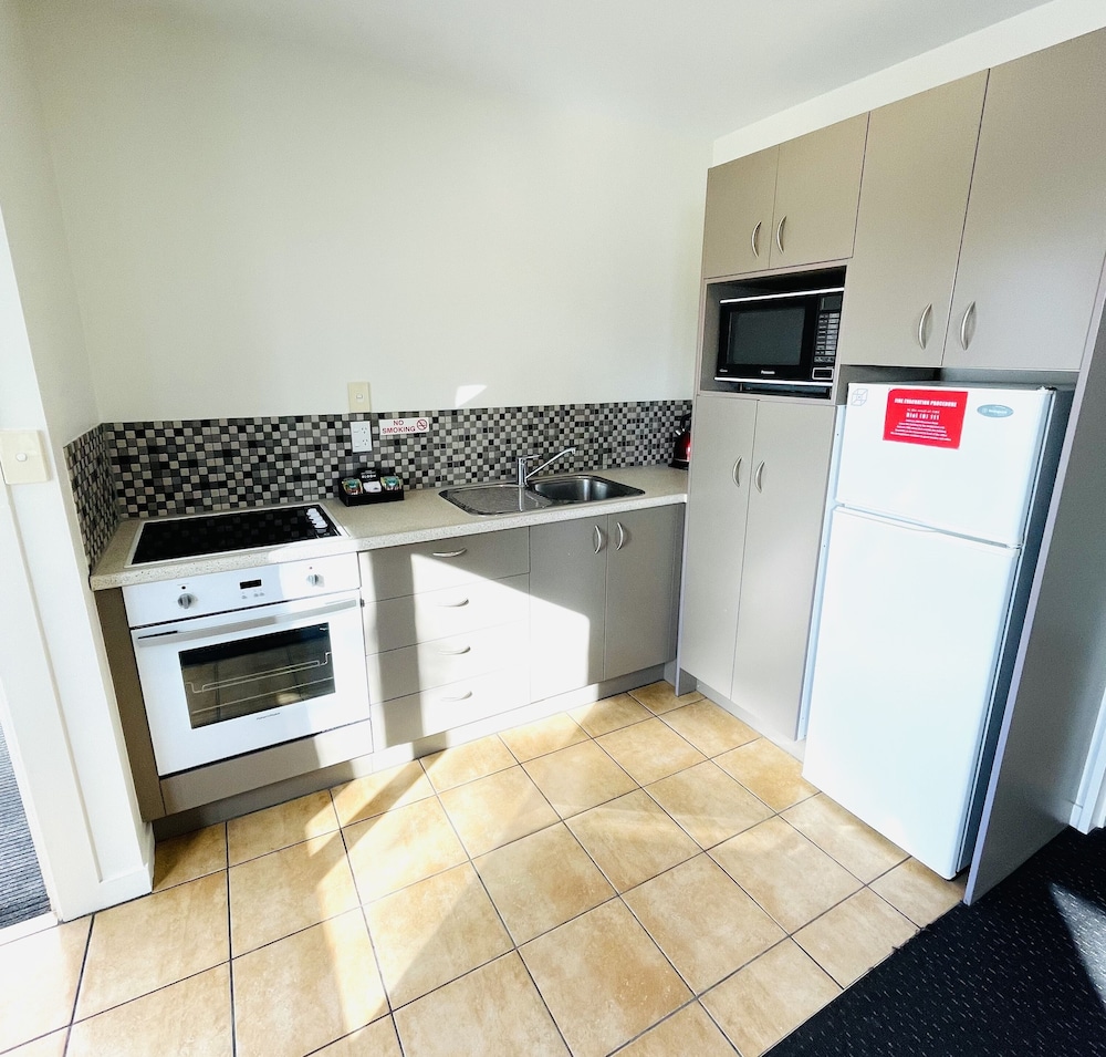 298 westside motor lodge