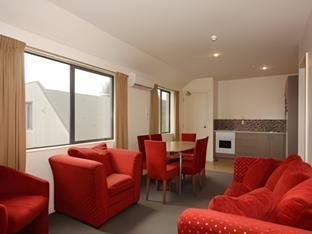 298 westside motor lodge