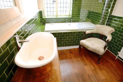 the white hart hotel