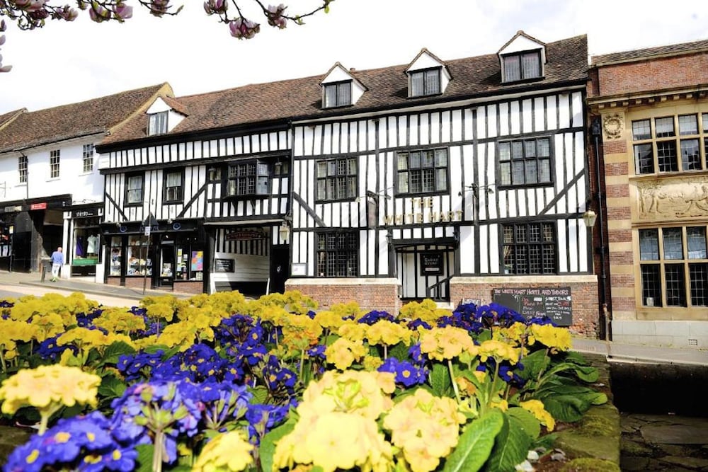 the white hart hotel