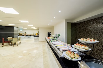 real inn tijuana by camino real hotels