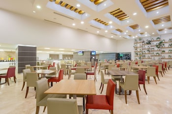 real inn tijuana by camino real hotels