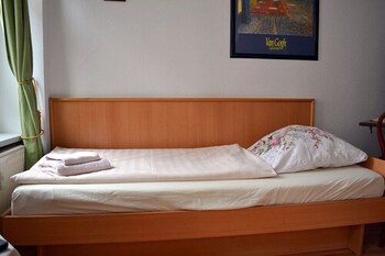 pension dessauer hof