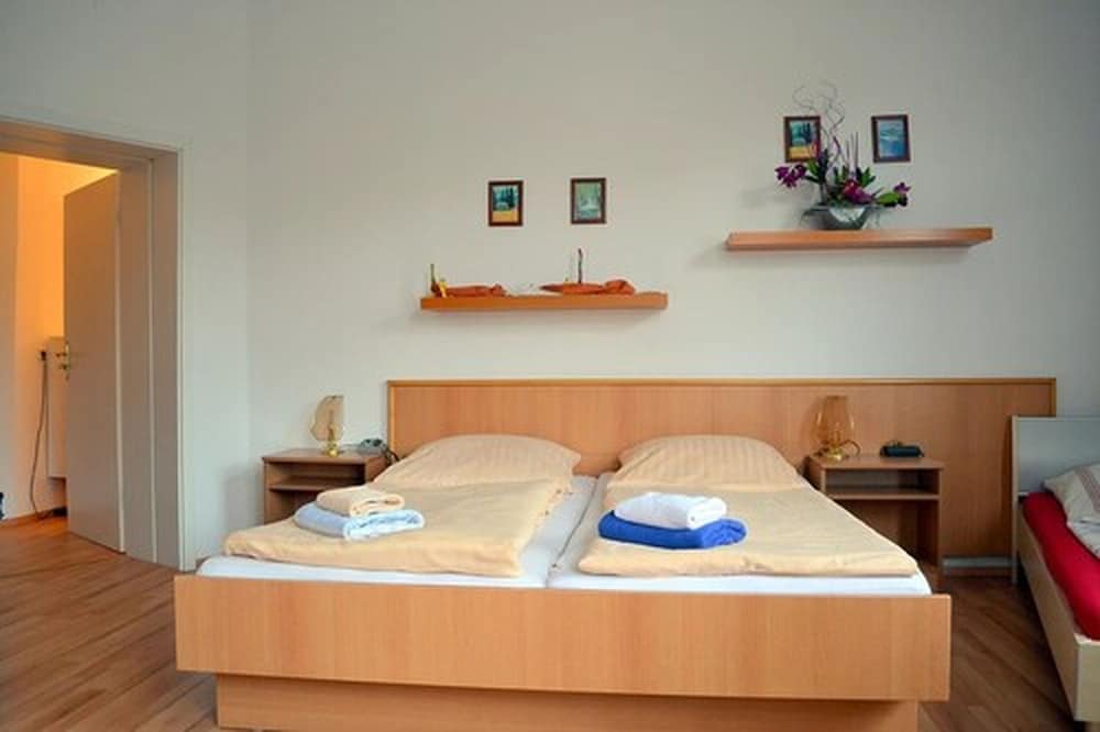 pension dessauer hof