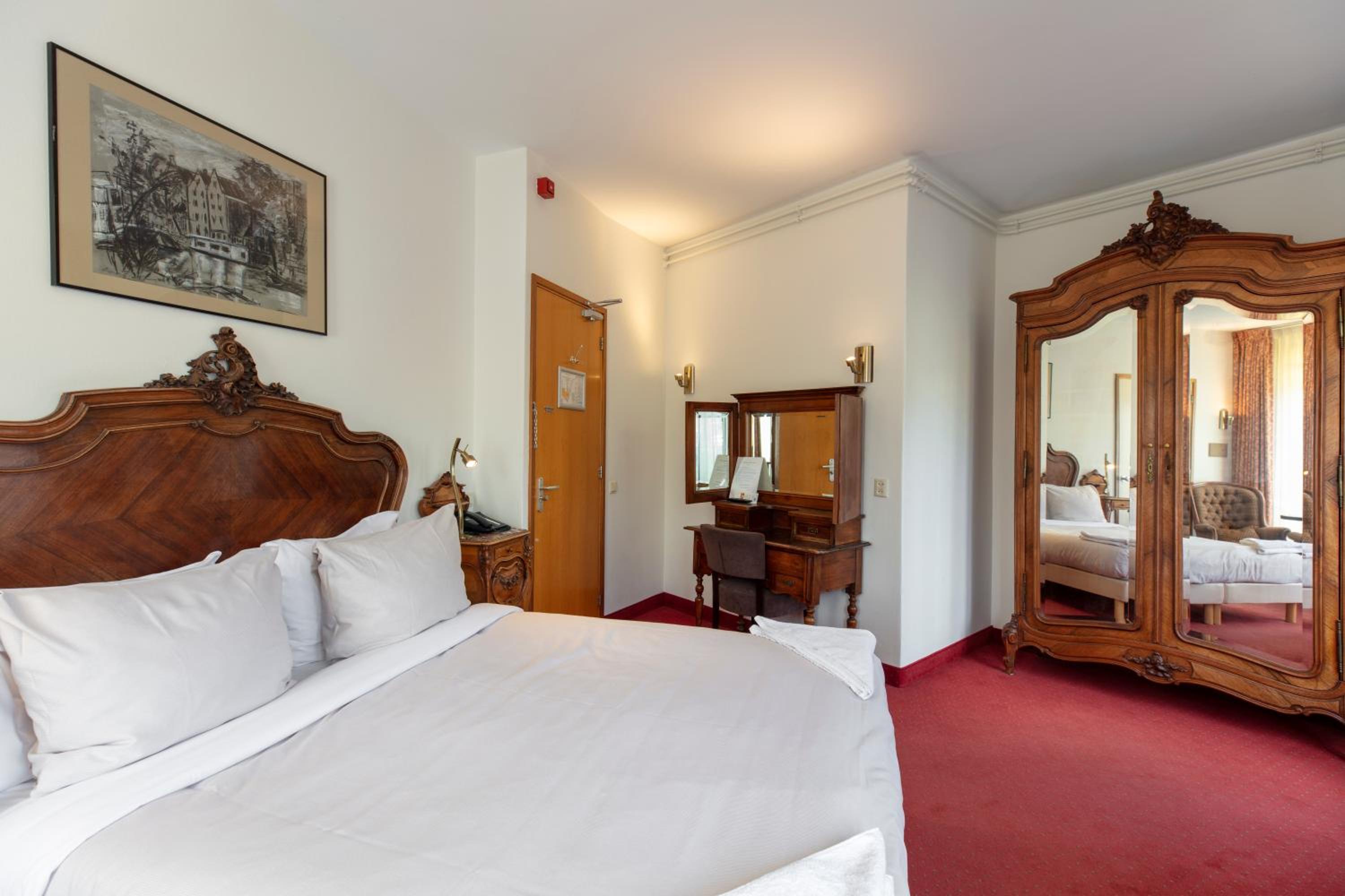 amsterdam wiechmann hotel