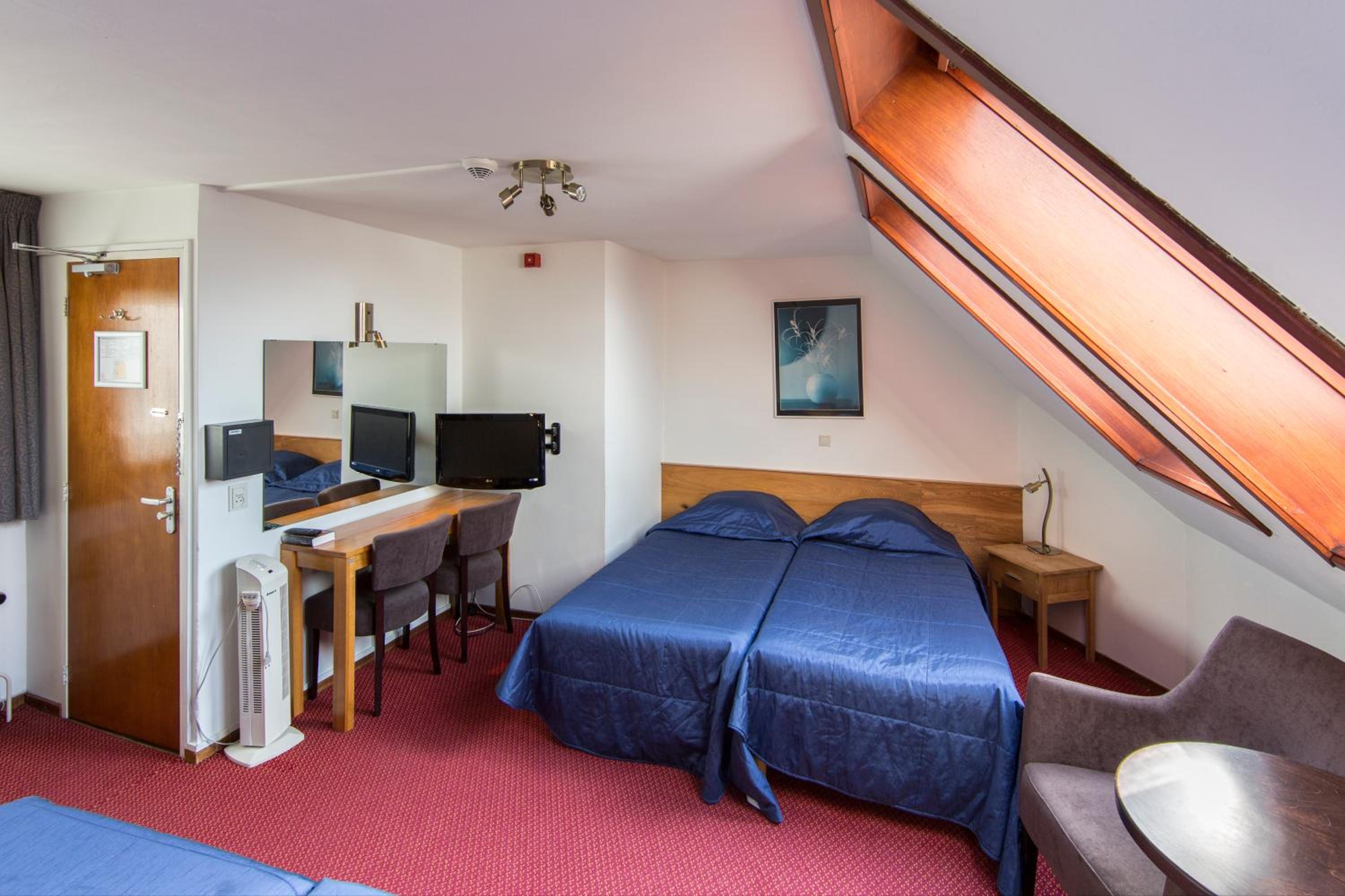 amsterdam wiechmann hotel