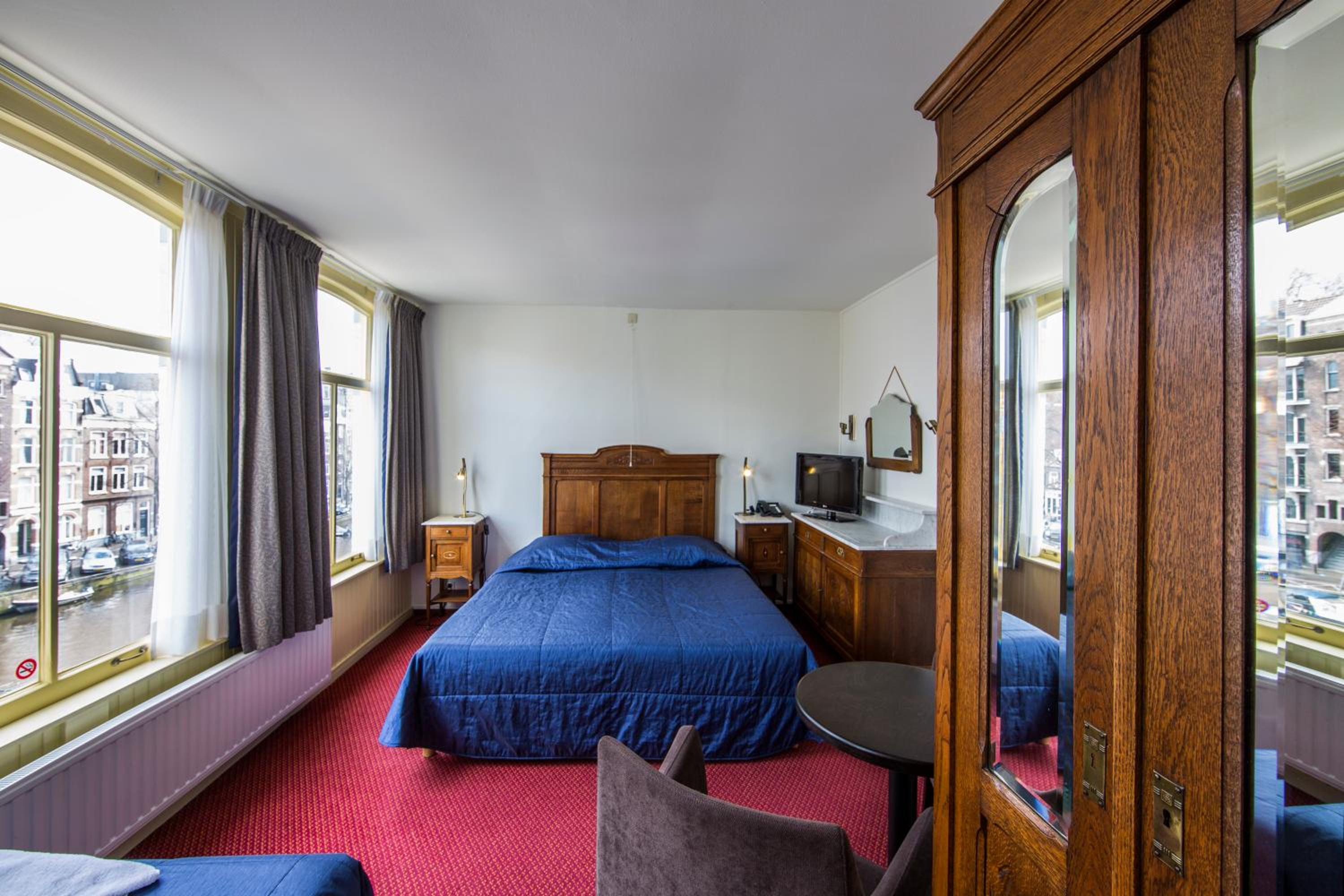 amsterdam wiechmann hotel