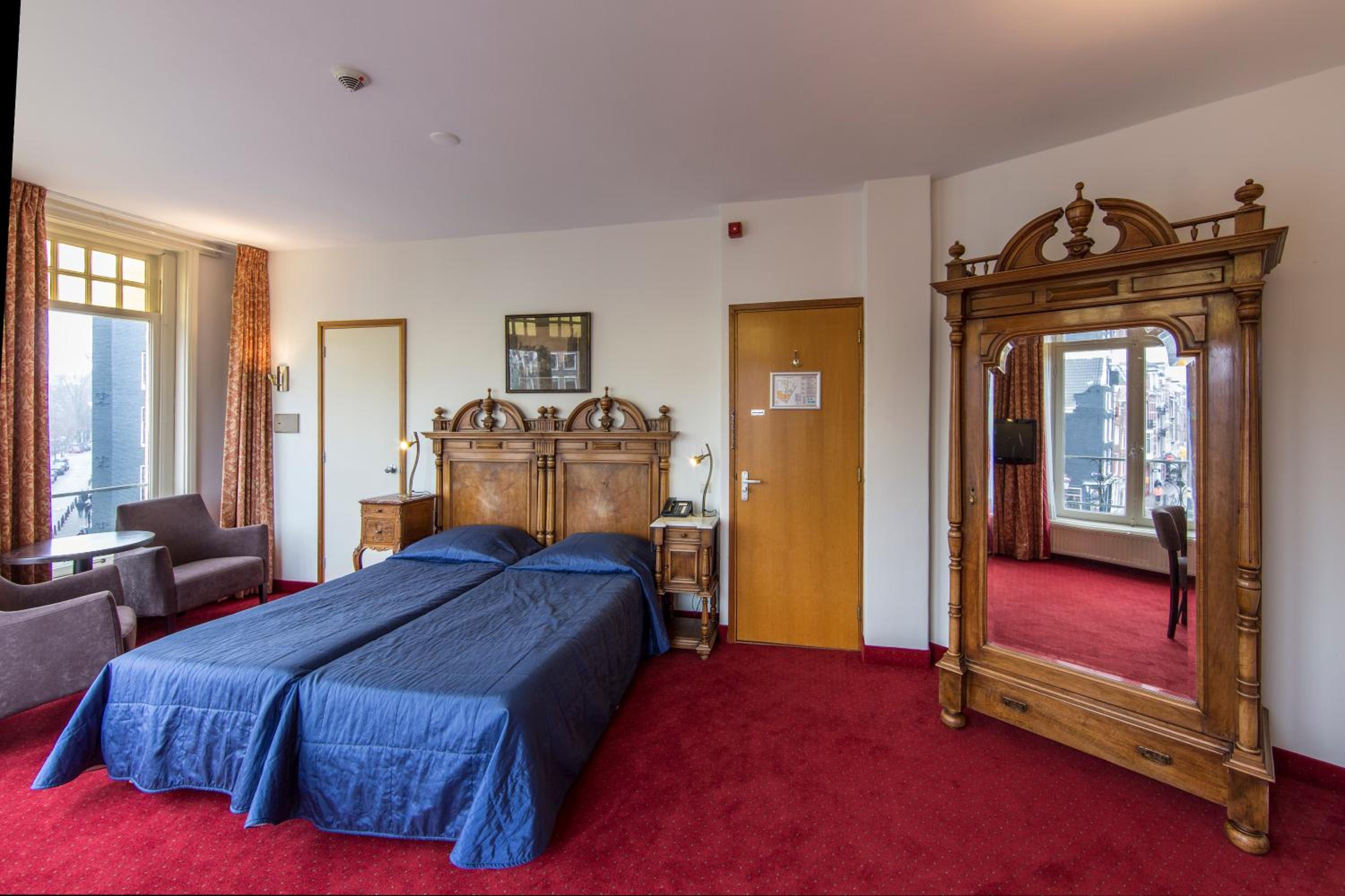 amsterdam wiechmann hotel