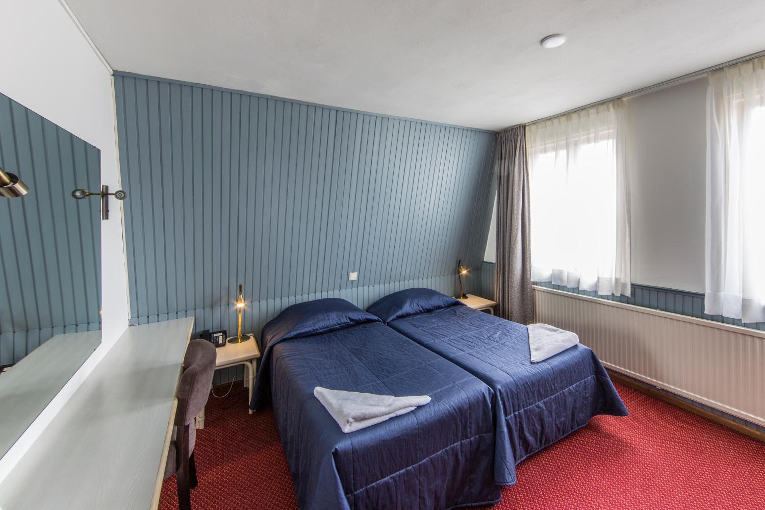 amsterdam wiechmann hotel