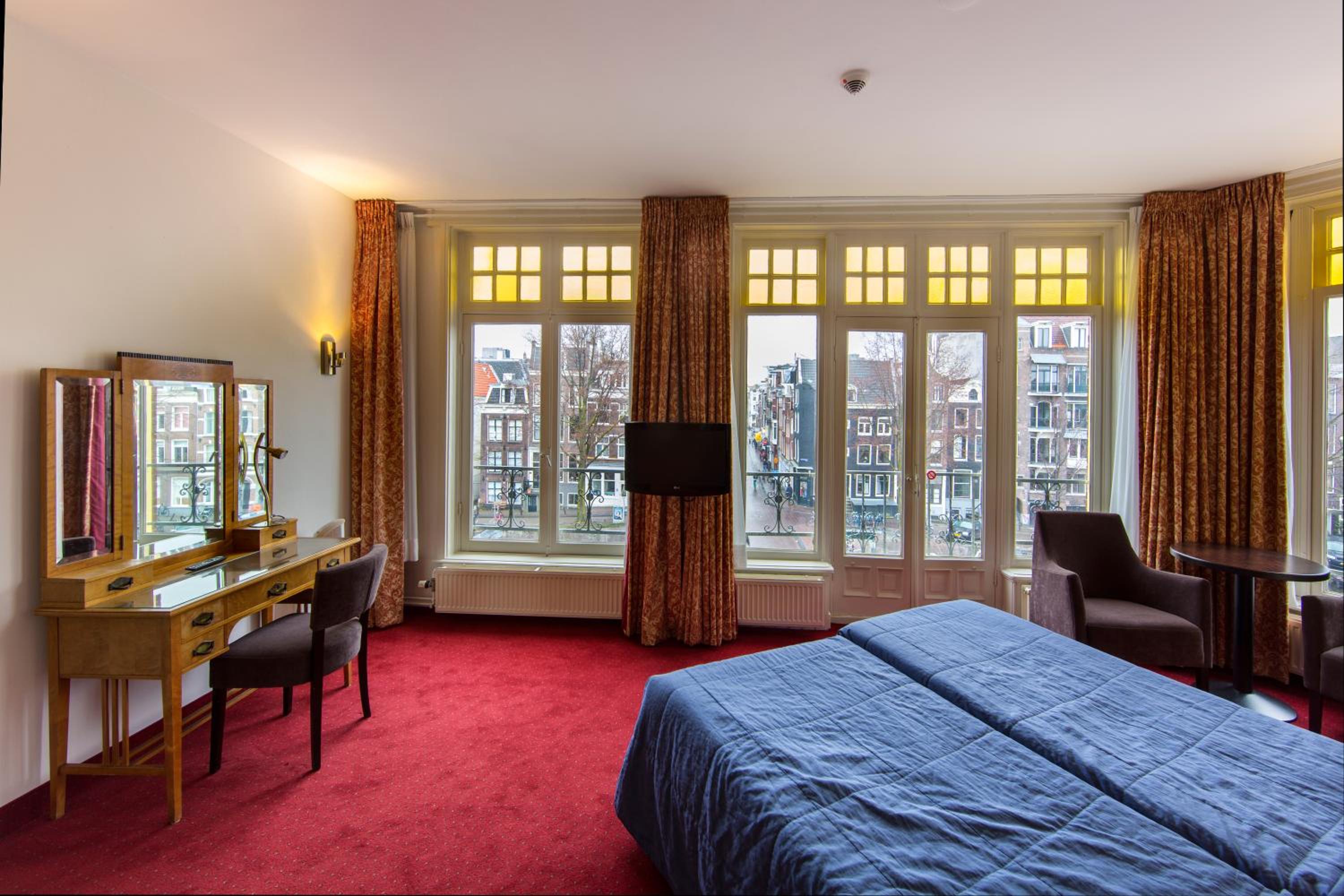 amsterdam wiechmann hotel