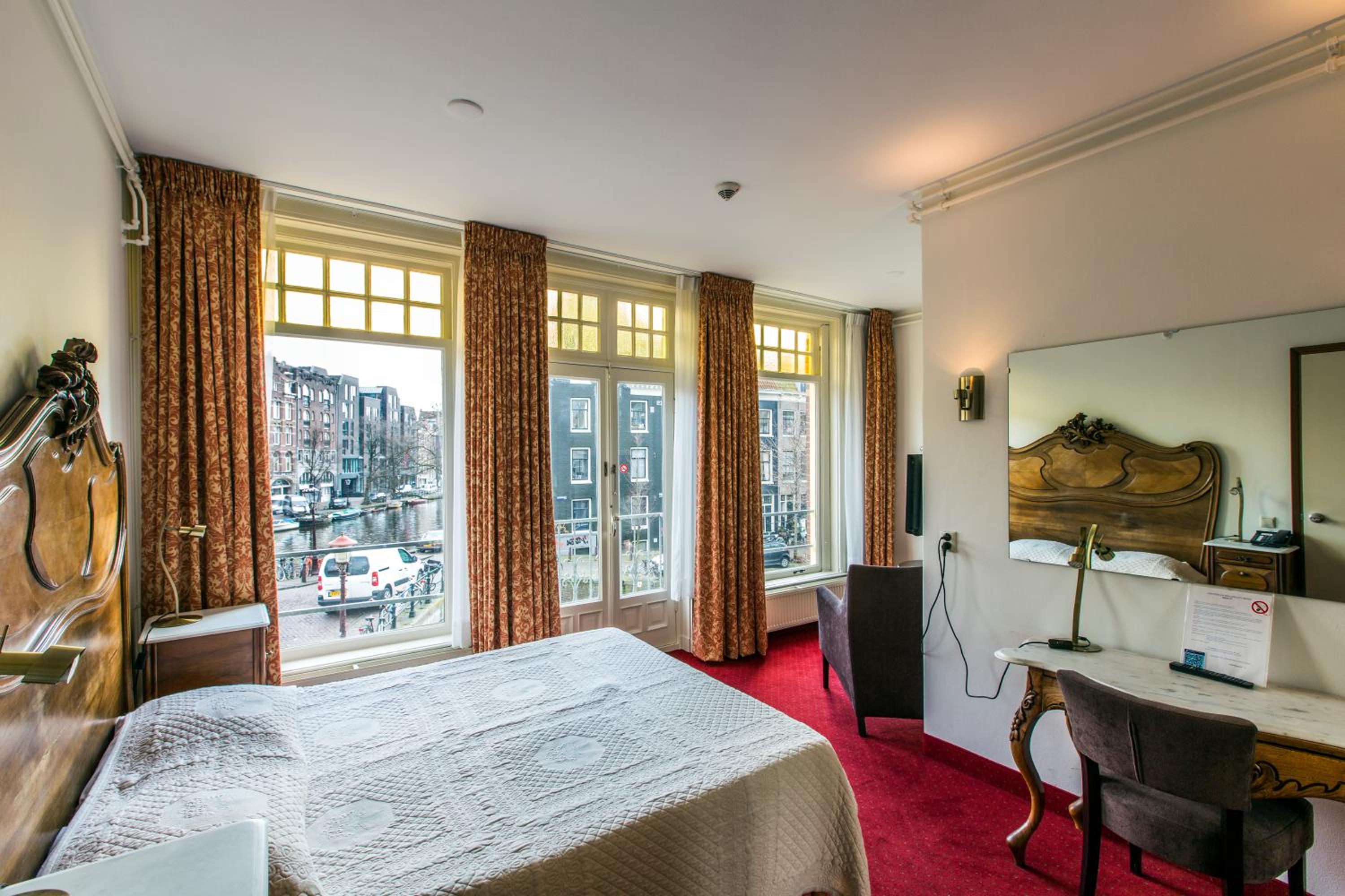 amsterdam wiechmann hotel