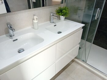 beautiful studio in gibraltar e1 suites and spa