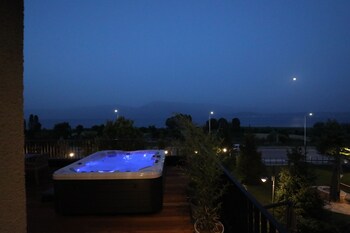 toka hotel restaurant