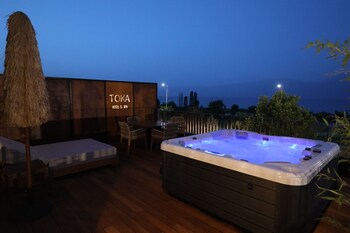 toka hotel restaurant