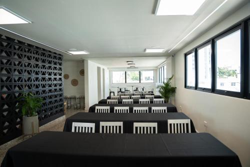 the looking glass hotel