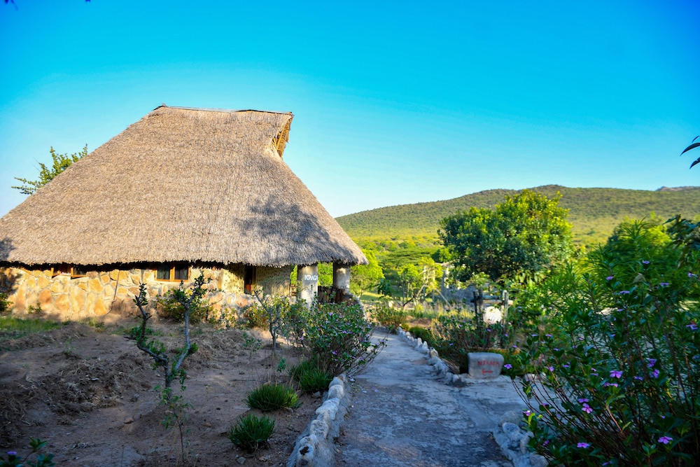 masai mara explore camp