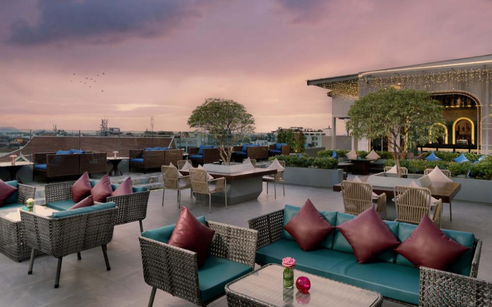 koulen central hotel