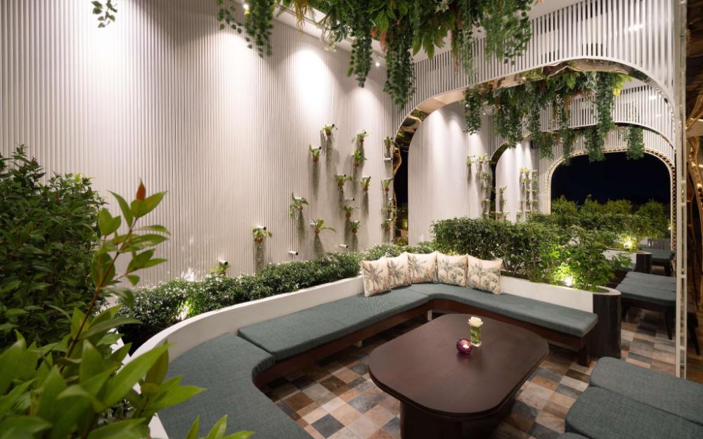 koulen central hotel