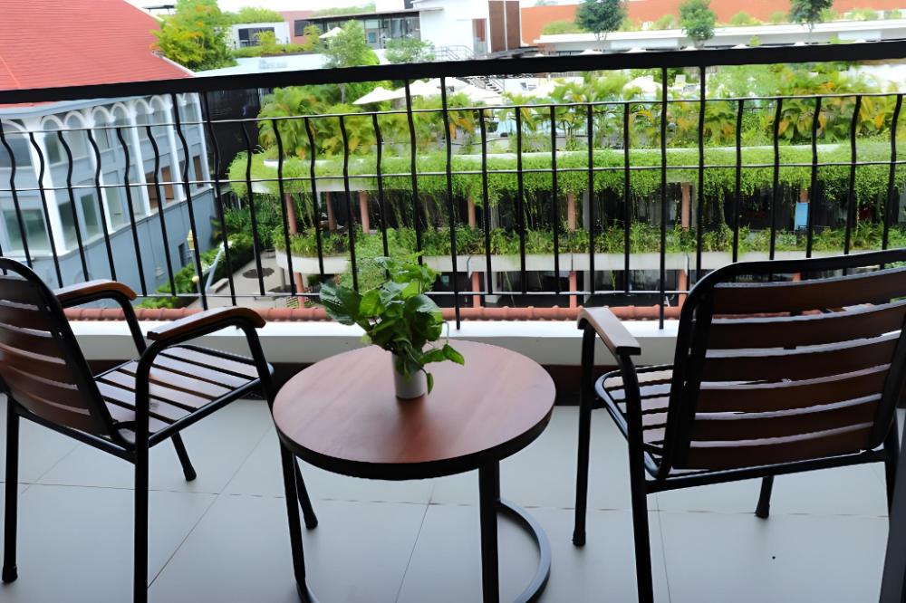 koulen central hotel