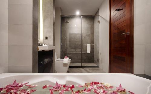 koulen central hotel