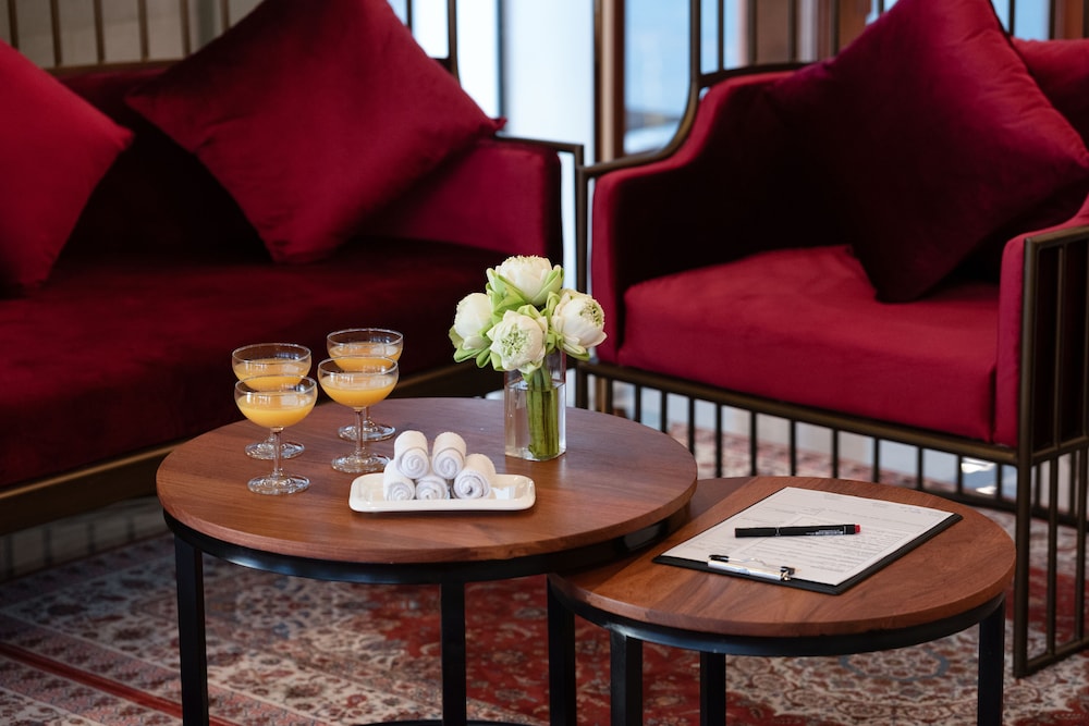 koulen central hotel