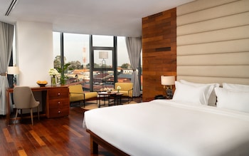 koulen central hotel