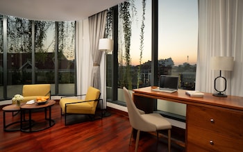 koulen central hotel