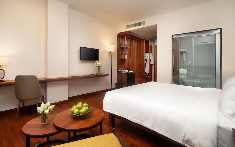 koulen central hotel