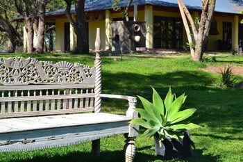 staybridge riverside and spa