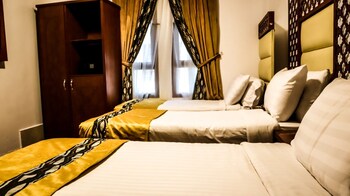al mokhtara golden hotel