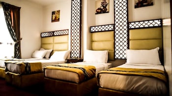 al mokhtara golden hotel