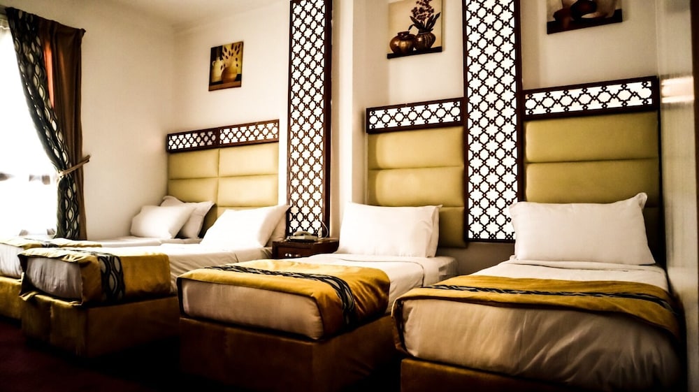al mokhtara golden hotel