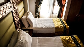 al mokhtara golden hotel