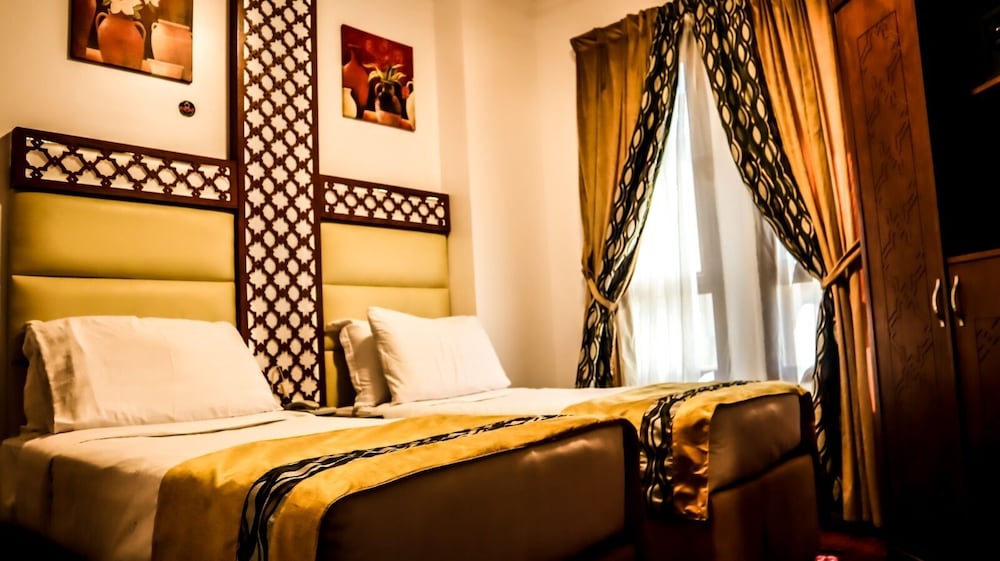 al mokhtara golden hotel