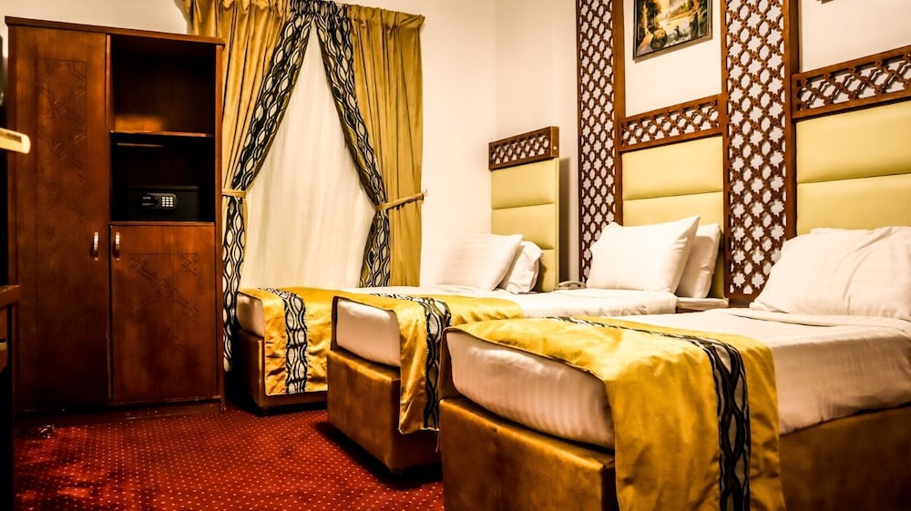 al mokhtara golden hotel