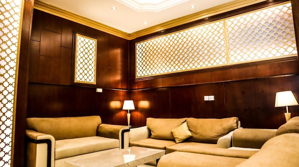 al mokhtara golden hotel