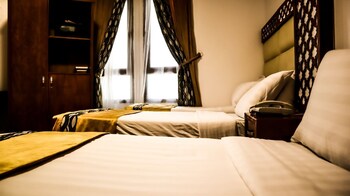 al mokhtara golden hotel