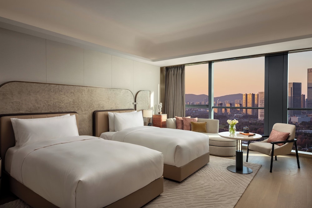 intercontinental wuxi taihu new city
