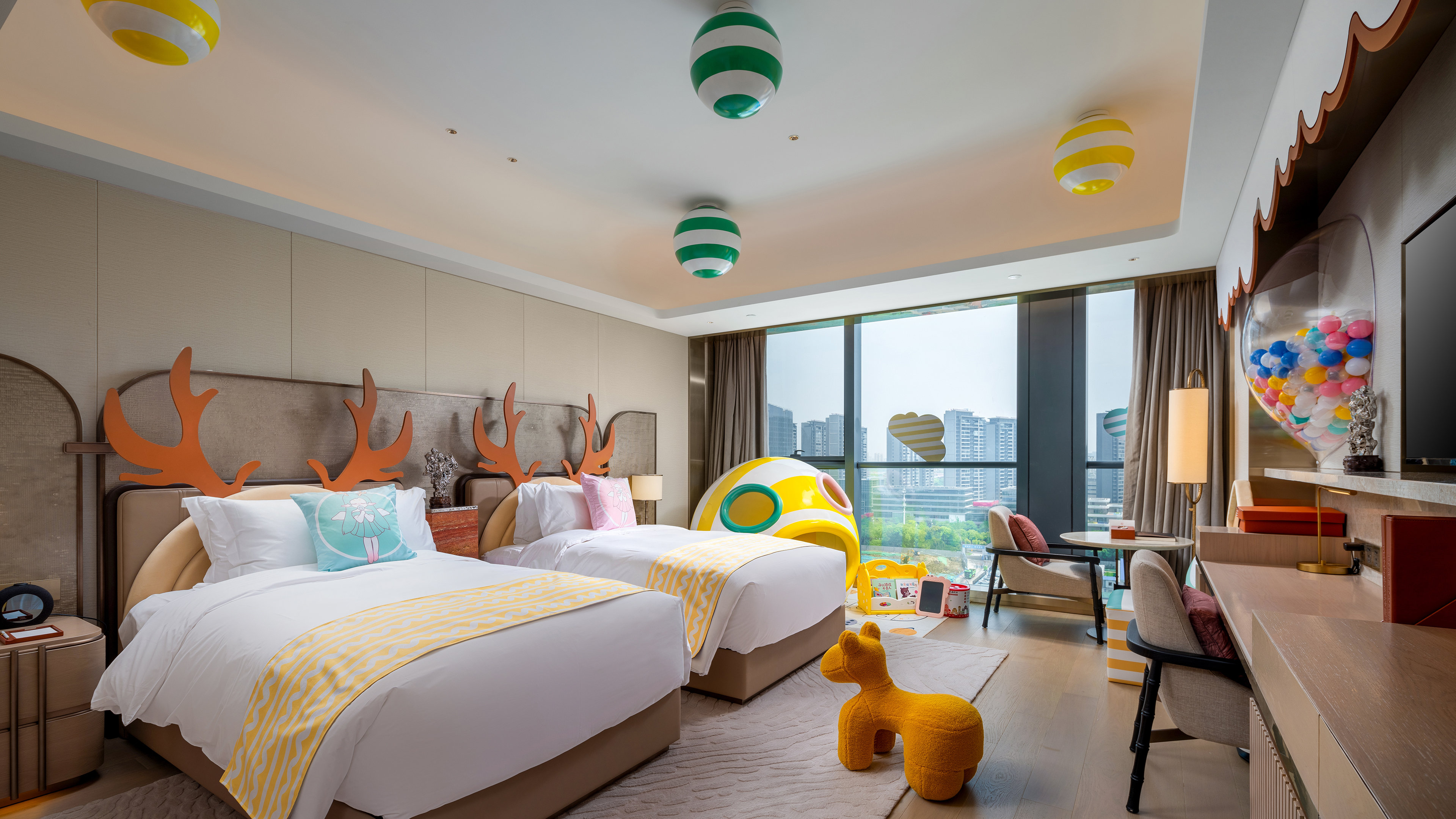 intercontinental wuxi taihu new city
