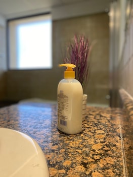 grays hostel by haly