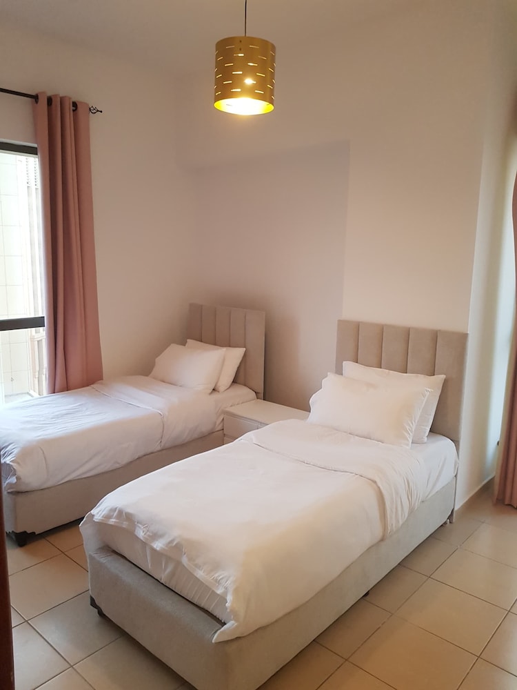 grays hostel by haly