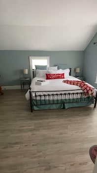 rocklyn inn bed and breakfast