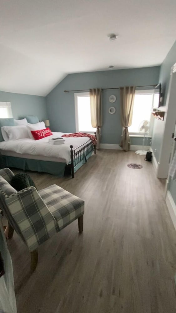 rocklyn inn bed and breakfast